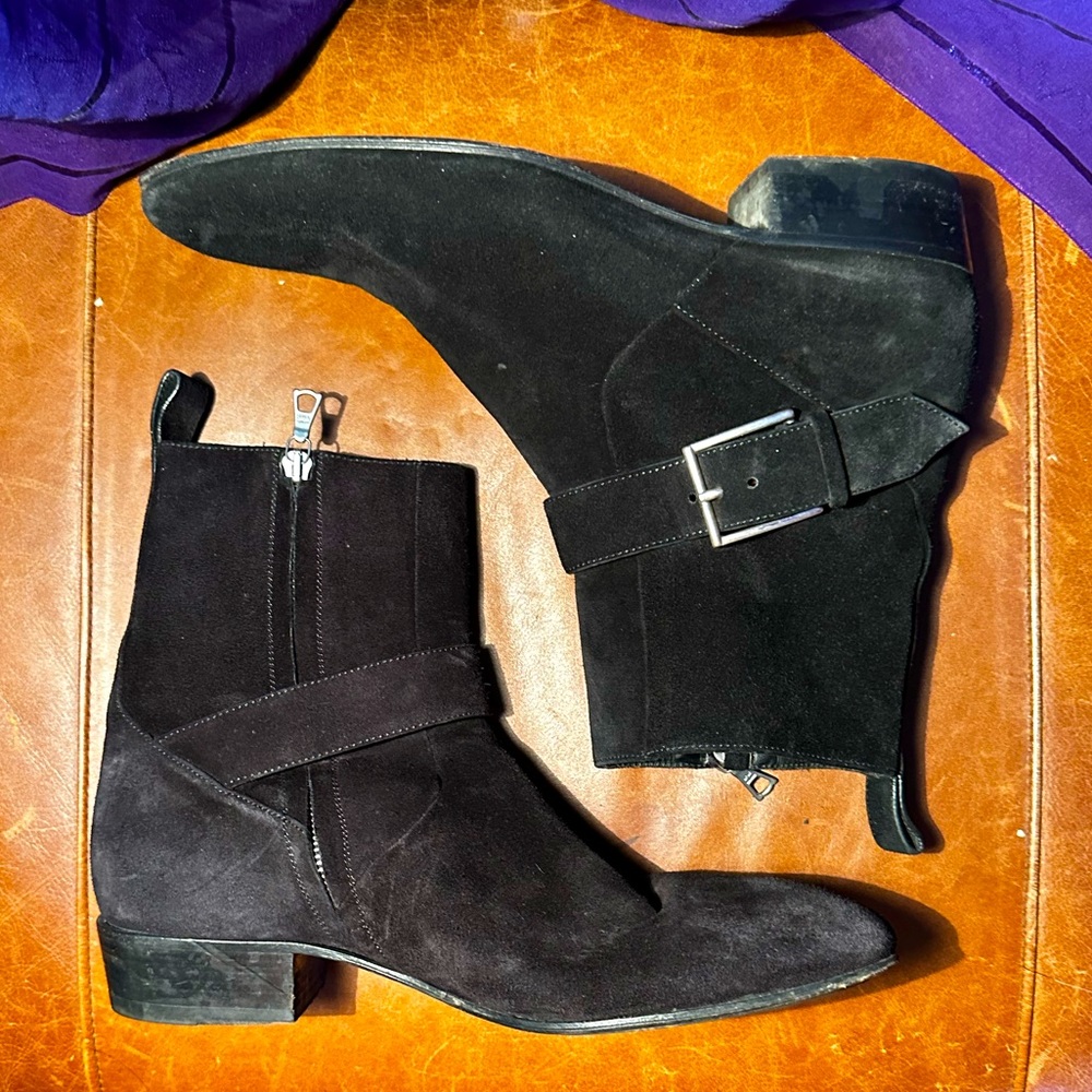 Represent Black Suede RiRi Zip Chelsea Boots W/
Strap made in Italy US 11/EU 44